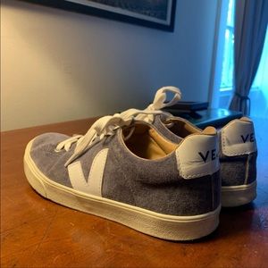 Veja Suede Esplar Sneakers